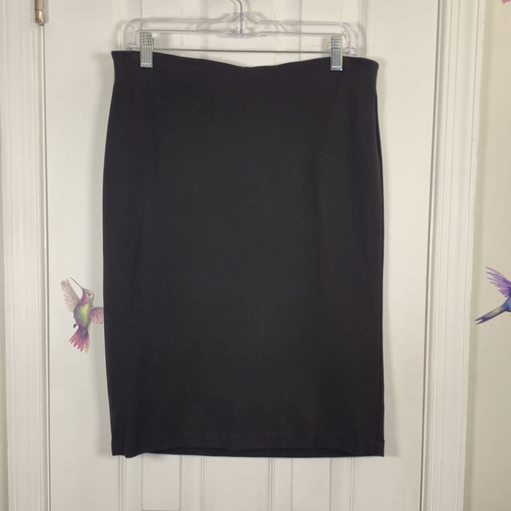 Chic Minimalist Ponte Pencil Skirt with Gold Exposed Zipper Size 12